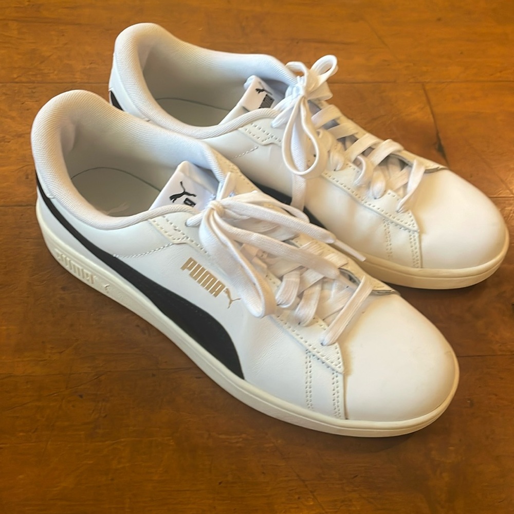 Puma white sneakers size US 9 men’s